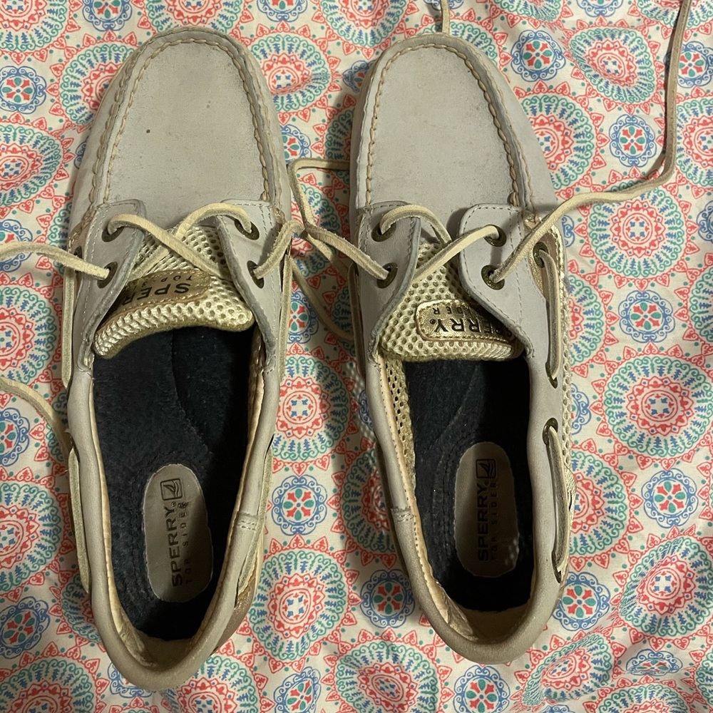 Sperry topsider boat shoes